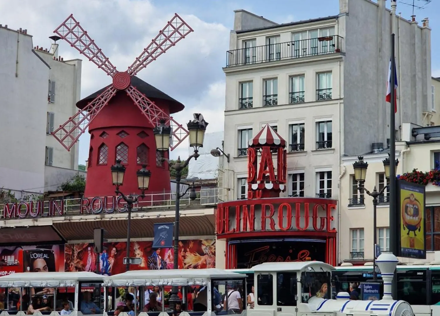 - Montmartre * Paříž