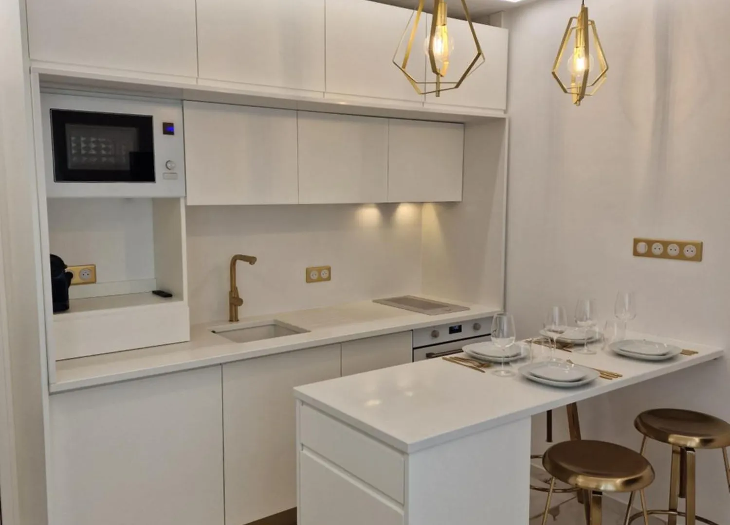 - Montmartre Apartment *